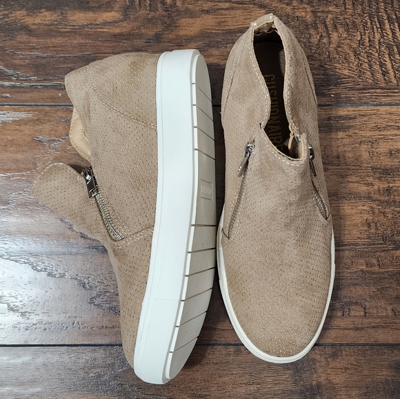 CushionAire Wedge Sneaker - Picture 2 of 4